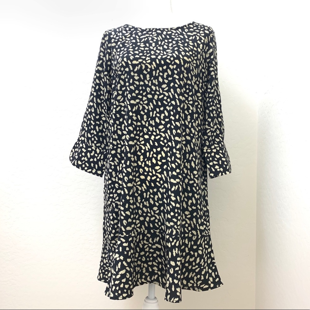 STEVIE HENDER NWOT Printed Dress with Pockets